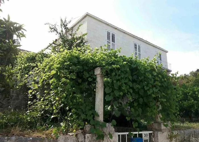Appartement By The Sea Hvar - 15401